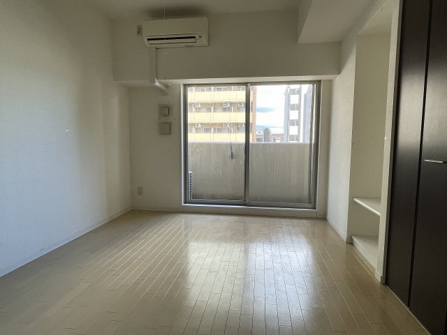 その他部屋・スペース　開放的な寝室です