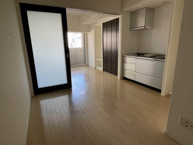 居室・リビング　ゆったり過ごせる居間です