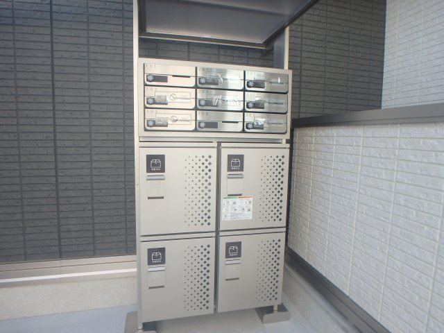 その他共有部分　集合ポストと宅配ボックスです