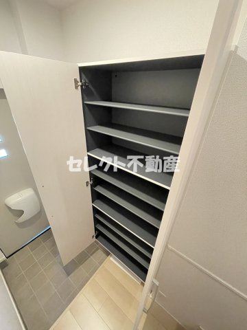 玄関　落ち着いた玄関です