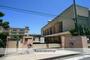 小学校　池田市立小学校北豊島小学校（小学校）まで818m