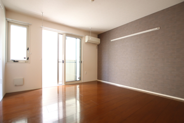 居室・リビング　８帖洋室