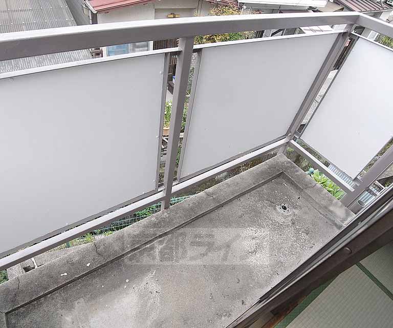 バルコニー　室外洗濯機設置可