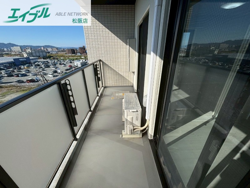 バルコニー　同型反転タイプのお写真です