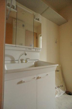 洗面設備　シャンプードレッサーが便利