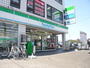 コンビニ　ファミリーマート（コンビニ）まで560m