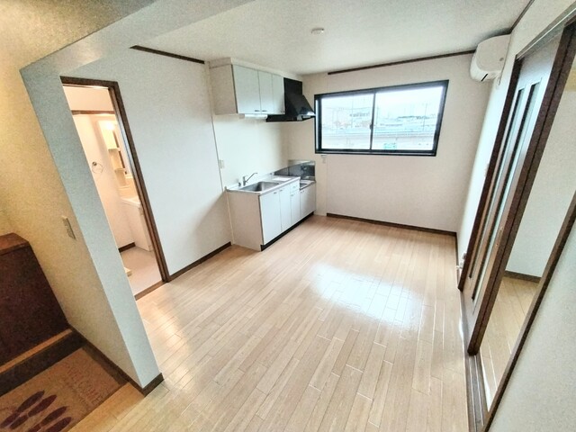 居室・リビング　★★８．７帖のダイニングキッチンです♪★★