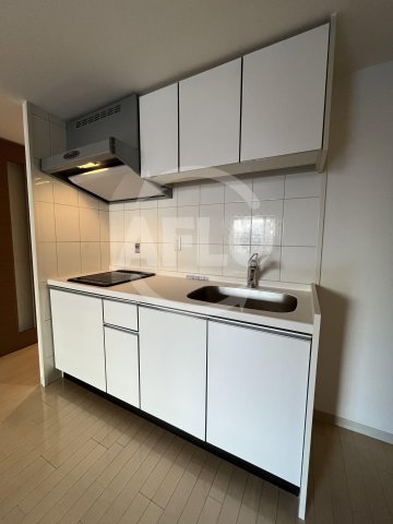 キッチン　レジディア心斎橋ウエスト　システムキッチン