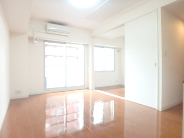 居室・リビング　同号室タイプ写真