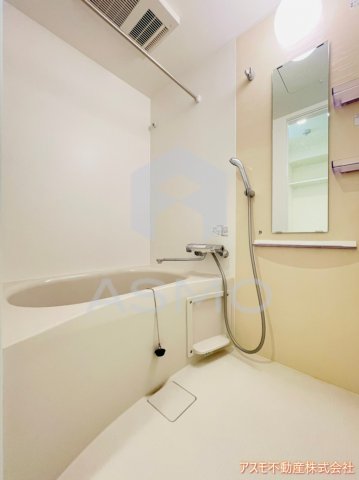 バス・シャワールーム　同マンション別部屋　参考写真