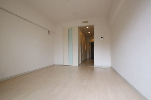 居室・リビング　★明るい洋室★