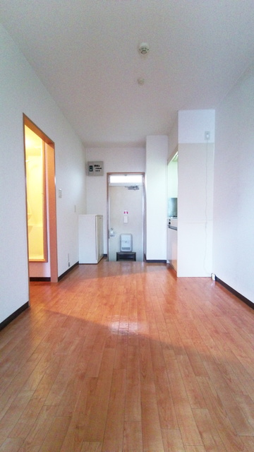 居室・リビング　※別室参考写真。