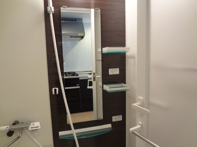 バス・シャワールーム　バスルーム