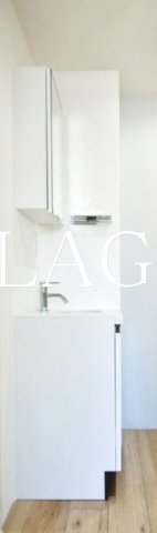 洗面設備　独立洗面台です。