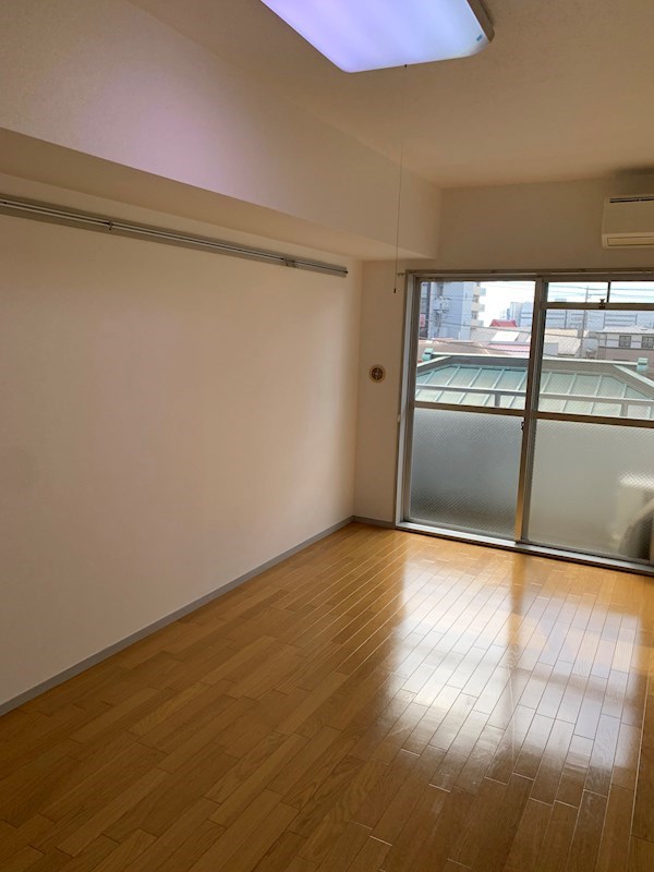 居室・リビング　別室参照