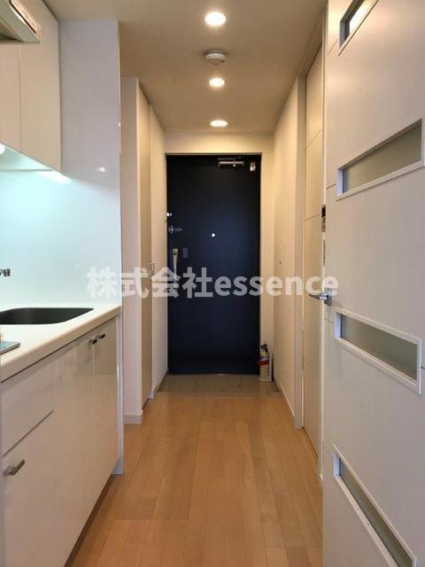 玄関　弊社ではオンライン対応・現地対応可能です♪