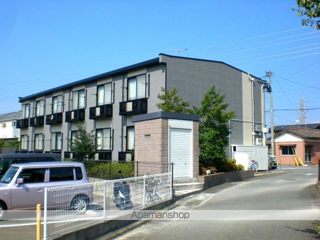 レオパレスルミエール内橋の外観写真
