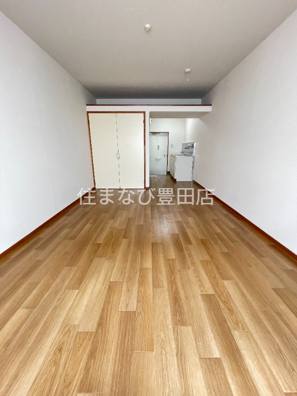 居室・リビング　同型別部屋写真