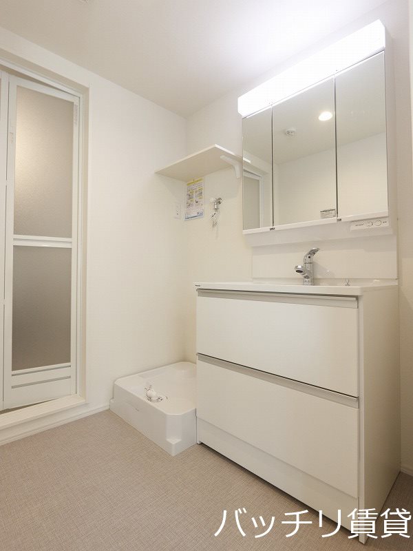 洗面設備　画像は同シリーズタイプの為、参考写真になります。