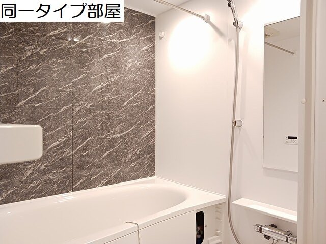 バス・シャワールーム　ゆったり過ごせるお風呂です