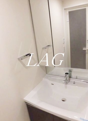 洗面設備　独立洗面台です。