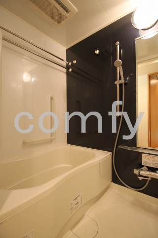 バス・シャワールーム　追炊き・浴室乾燥機付きバス