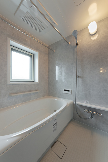 バス・シャワールーム　※写真は同タイプ住戸です。