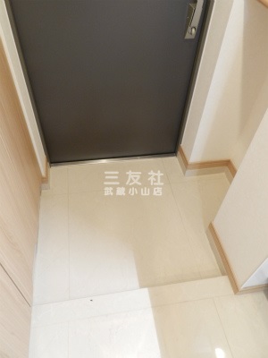 玄関　同間取り別室写真