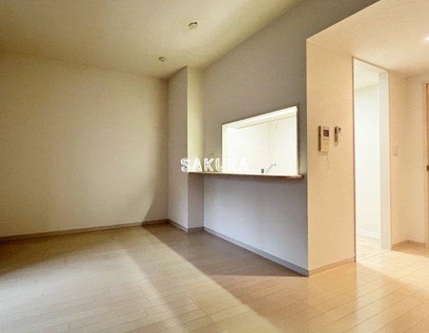 居室・リビング　使いやすい形の為、レイアウトを楽しめます♪