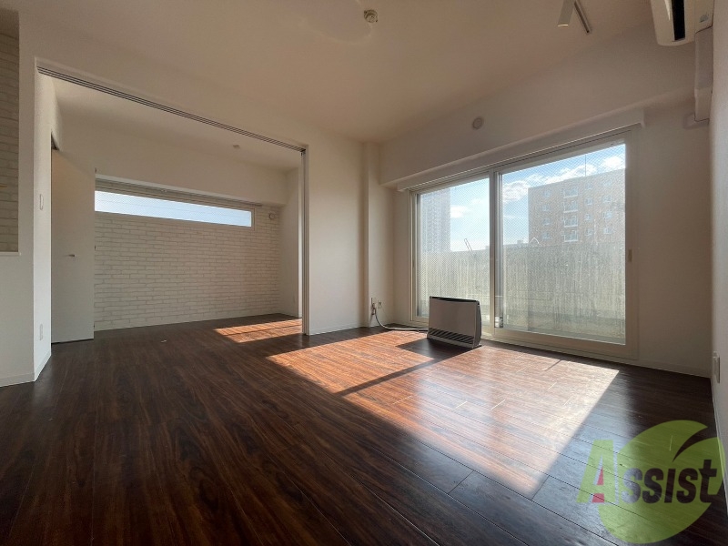 居室・リビング　広くてキレイなＬＤＫが広がっていて、充実した生活が送れそう。