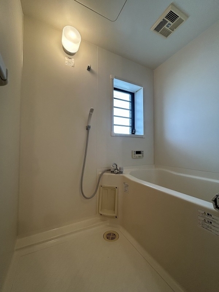 バス・シャワールーム　キッチン照明