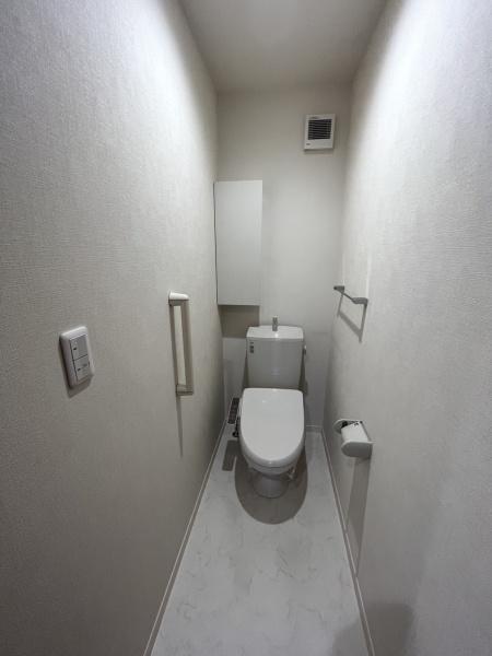 トイレ　ウォシュレット完備