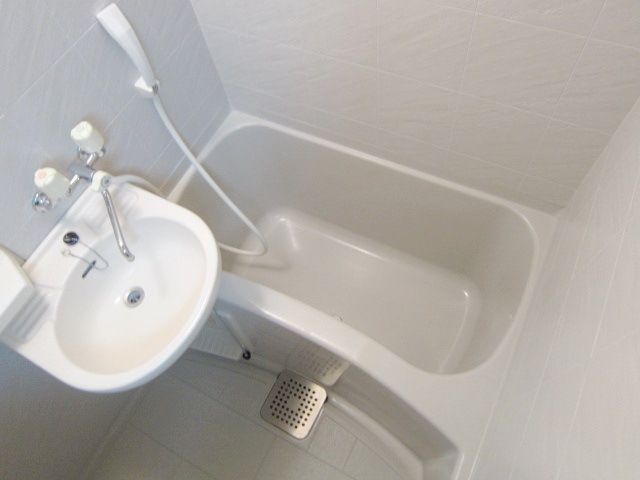 バス・シャワールーム　★お風呂でのんびりできますね★