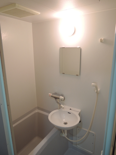 バス・シャワールーム　★もちろんバス・トイレ別です★