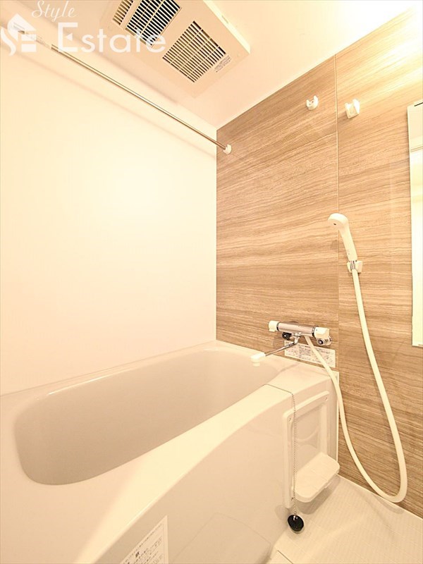 バス・シャワールーム　バスルーム