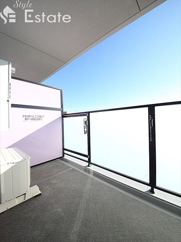 バルコニー　バルコニー