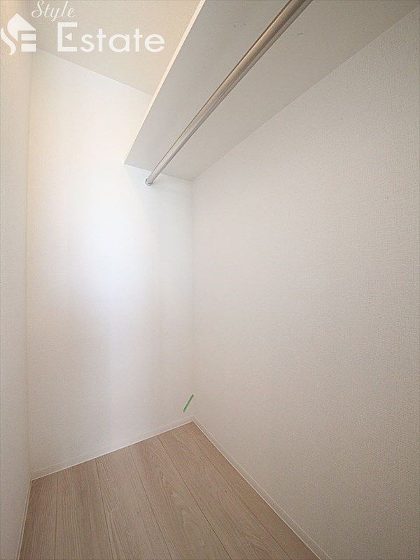 収納　ウォークインクローゼット