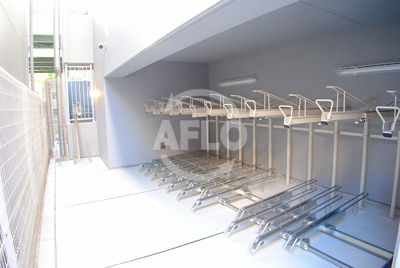 駐車場　プライムアーバン松屋町　駐輪場