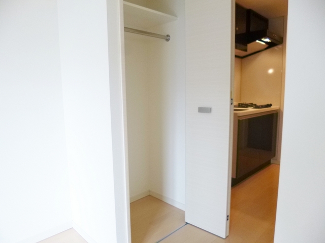 収納　収納もしっかりついています。