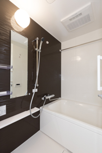 バス・シャワールーム　※写真は同タイプ住戸です。
