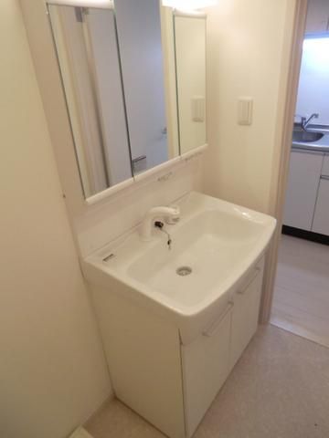 洗面設備　独立洗面台・脱衣所　くもり止め機能あり