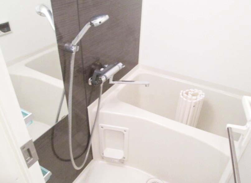 バス・シャワールーム　★ゆったりとできる広さの浴槽★