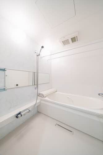 バス・シャワールーム　バスルーム