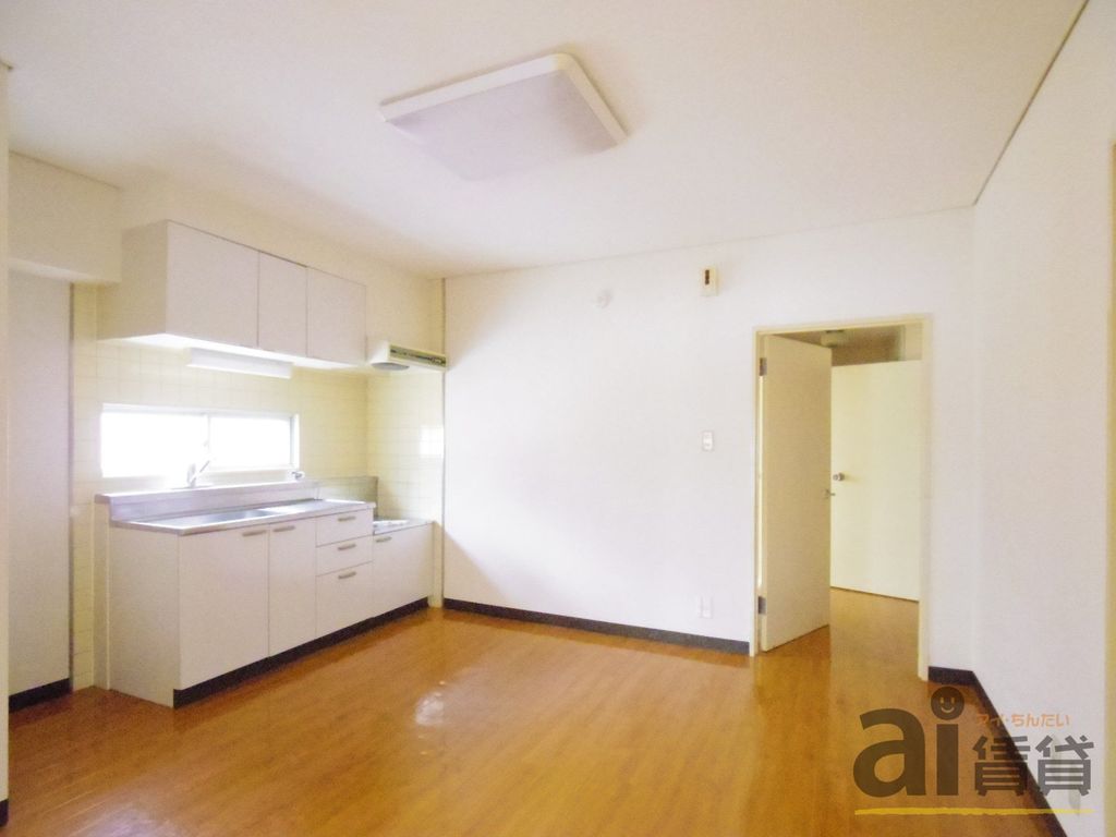 居室・リビング　※別号室写真です