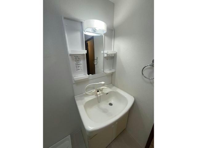 洗面設備　※同物件別部屋　参考写真　内装イメージ