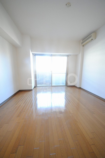 居室・リビング　写真は３０７号室