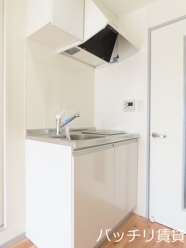 キッチン　画像は別号室イメージの為、現況を優先いたします。