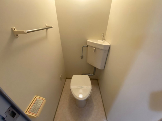 トイレ　※別部屋の写真です