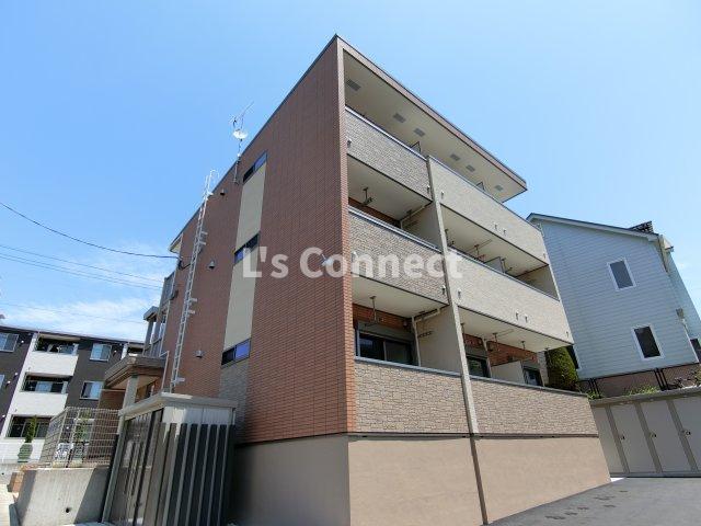 建物外観　２０２２年築のアパートです。