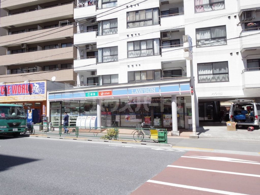 コンビニ　ローソン　南千住3丁目店（コンビニ）まで110m